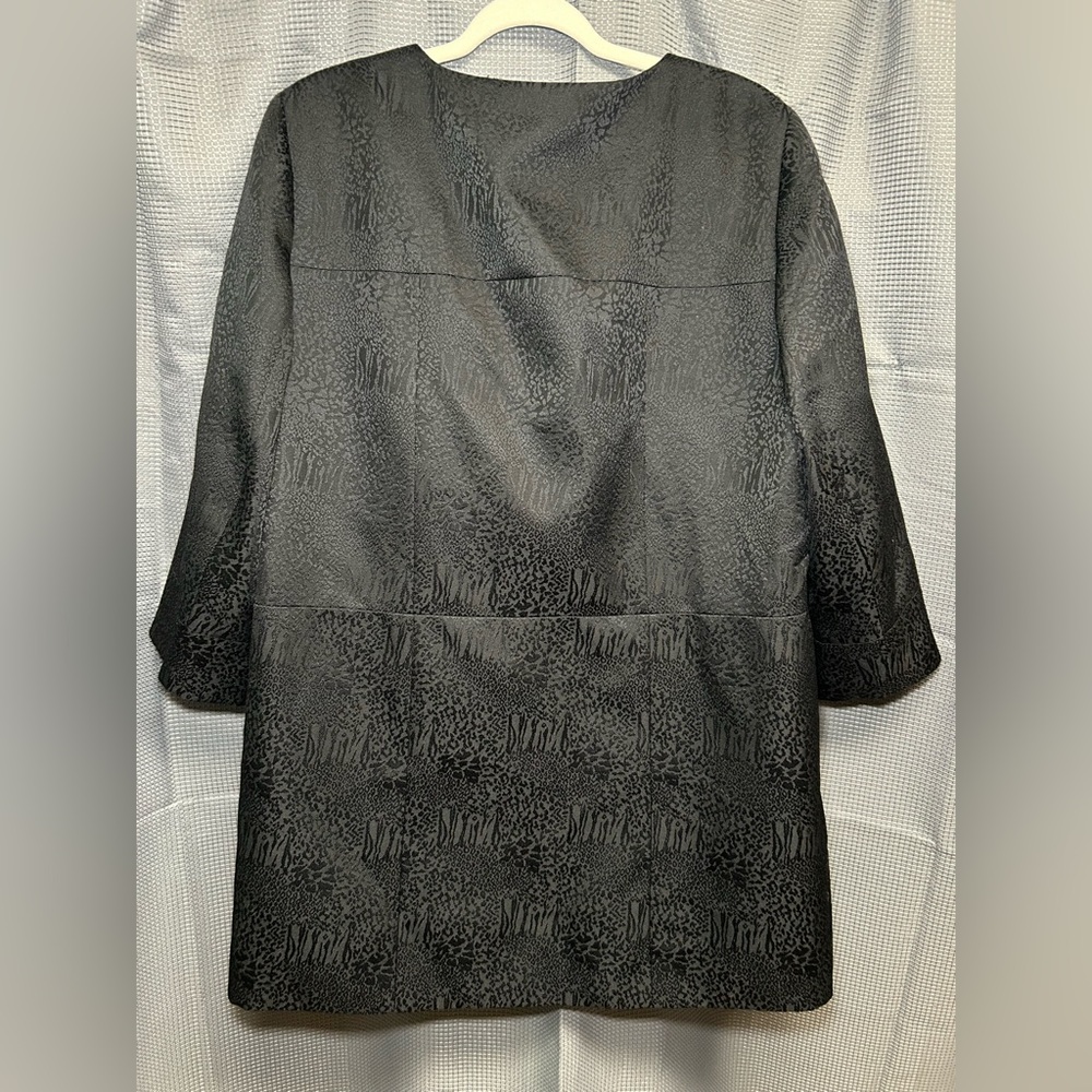 Kasper Black Jacket with Teal Interior - Picture 7 of 8
